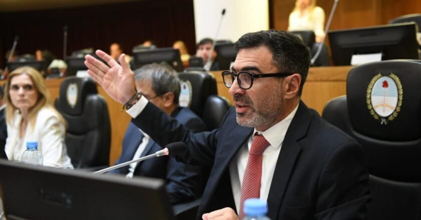 Courel ratificó su alineamiento con Campero y lanzó duras críticas a Jaldo