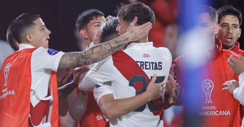 River goleó a Blooming y se clasificó a octavos de final de la Copa Sudamericana