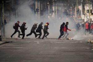 Ola de violencia en La Paz: se reportaron incidentes entre manifestantes y la Policía de Bolivia