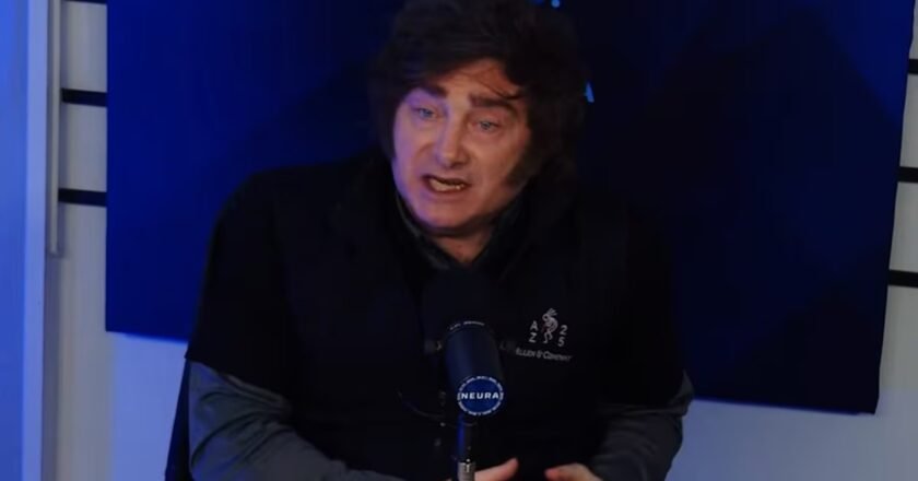 Milei afirmó que “los medios, algunos políticos y empresarios” intentaron un golpe de Estado