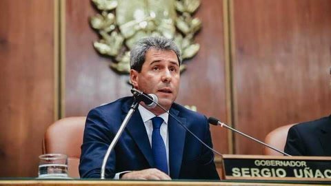 Sergio Uñac se sube a la carrera por la presidencia