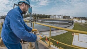 El Gobierno lanzó la privatización de AySA y busca vender el 90% de la empresa