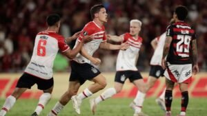 Estudiantes visita a Flamengo buscando la cima del grupo A