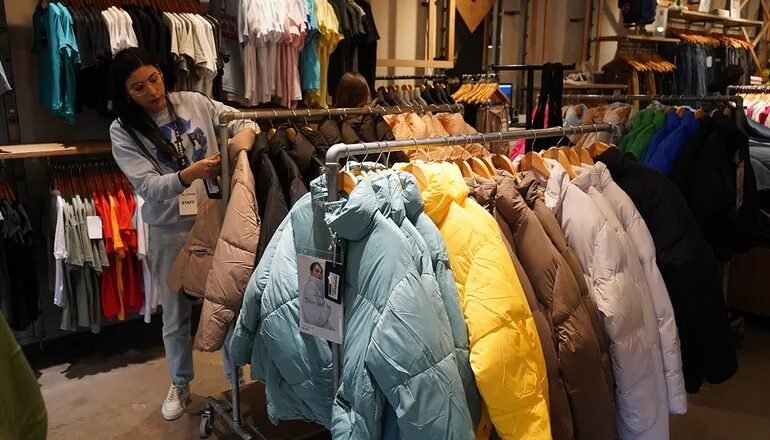 Vestirse para el invierno ya cuesta hasta casi medio millón de pesos