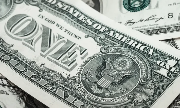 El dólar blue volvió a subir y amplió la brecha con el oficial 