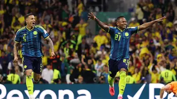 Colombia debutó con un triunfo ante Uzbekistán y quedó en la cima de su grupo