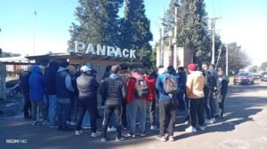 Despidos en Panpack: trabajadores profundizan las protestas y reclaman indemnizaciones tras tres meses de conflicto