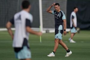 Scaloni define el equipo: la posible formación de Argentina para debutar ante Argelia
