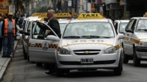 Aumento de taxis en San Miguel de Tucumán: el Concejo Deliberante aprobó la nueva tarifa