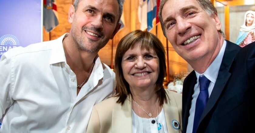 Con apoyo de varias provincias, el oficialismo busca reunir los votos para eliminar las PASO