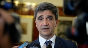 “Hay que ver cuántos estaban contentos de estar”: Yedlin puso en duda la foto de unidad del PJ tucumano en el Cadillal