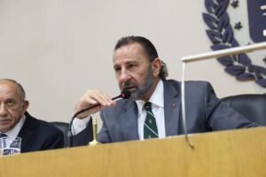 Juri: “A Manzur le pido que recapacite. La conducción la tiene Osvaldo Jaldo”
