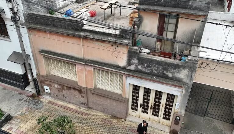 Otra denuncia contra Barrelier: violó en manada a menor de 12 años en la misma casa del horror
