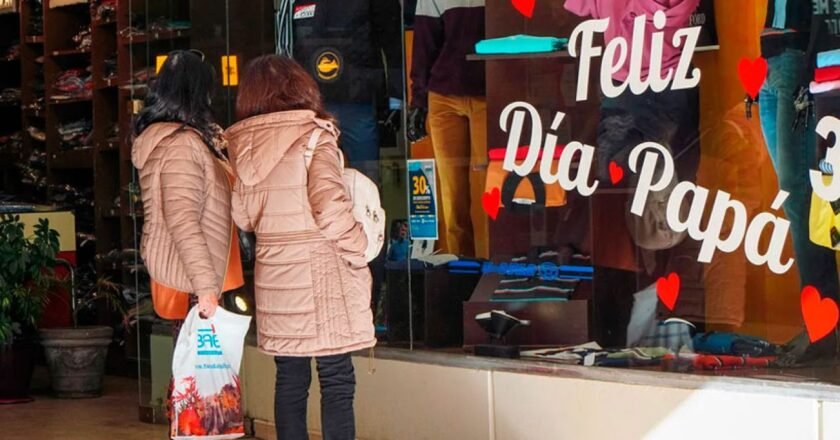 Día del Padre: el comercio tucumano abrió de corrido, pero las ventas se concentraron en las peatonales