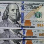 El dólar marcó un nuevo máximo anual y acumula un alza superior al 5% en junio