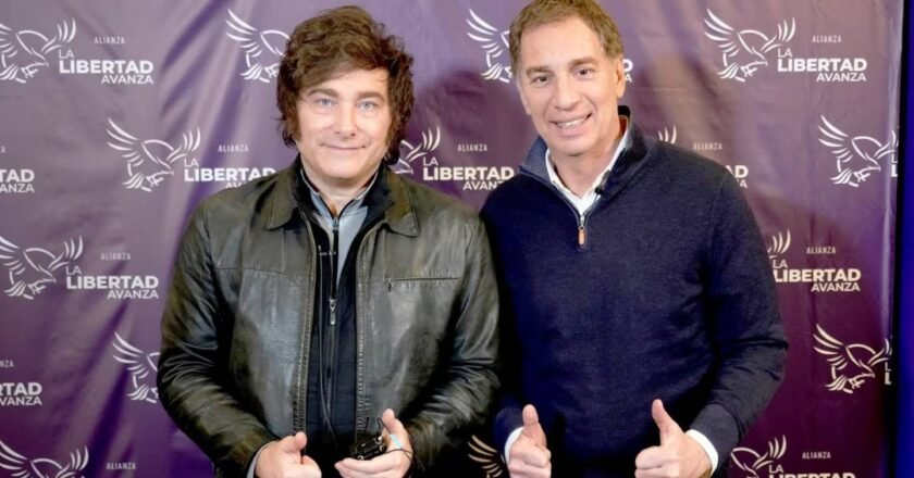 Santilli espera el llamado de Milei para asumir como jefe de Gabinete y apunta a fortalecer la gestión política