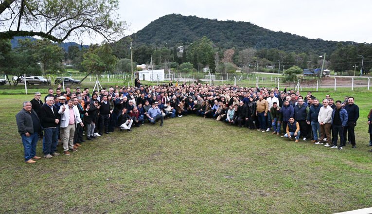 Jaldo convocó a 500 dirigentes peronistas en un encuentro en el Cadillal junto a Acevedo y Chahla