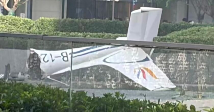 Una avioneta se estrelló contra el China Zun, el rascacielos más alto de Pekín