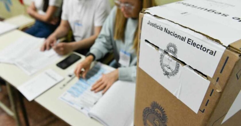 Reforma política: el Gobierno analiza que las PASO pasen a ser optativas