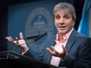 Luis Caputo respaldó el rumbo económico: “Hoy hay divisas para la producción, el ahorro y las reservas”