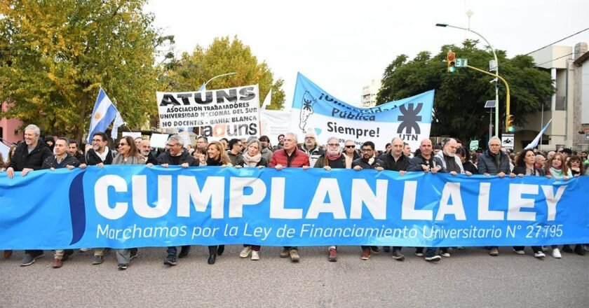 Fracasó la negociación salarial y los docentes universitarios lanzaron un nuevo paro total de actividades