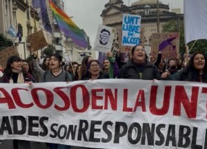Una multitud marchó en Tucumán al grito de “¡Ni una menos!”