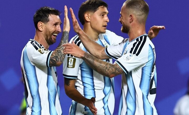 Argentina enfrenta a Austria en busca de la clasificación a dieciseisavos de final