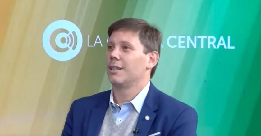 Macchiarola cruzó a Catalán y sugirió que mantiene acuerdos con sectores del peronismo