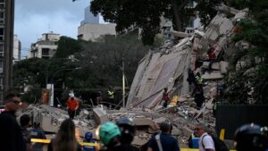 Dos terremotos de 7,1 y 7,5 grados sacudieron Venezuela y se activaron alertas por posible tsunami