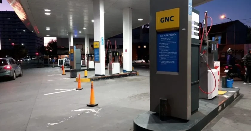Cinco estaciones de servicio de Tucumán sufren restricciones en el suministro de gas