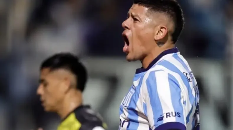 Racing goleó a Defensa y Justicia y avanzó con autoridad a octavos de final