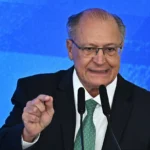 Desde Brasil, el vicepresidente cuestionó a Milei: “Perjudica a la Argentina”