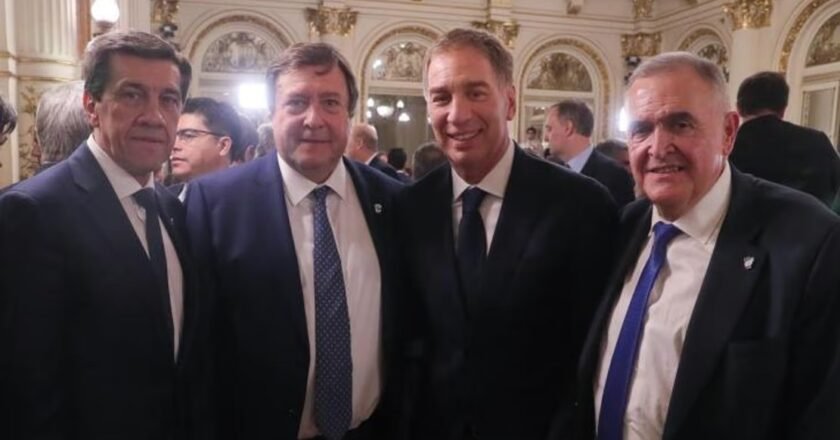 Jaldo acompañó a Santilli en su asunción como jefe de Gabinete de la Nación