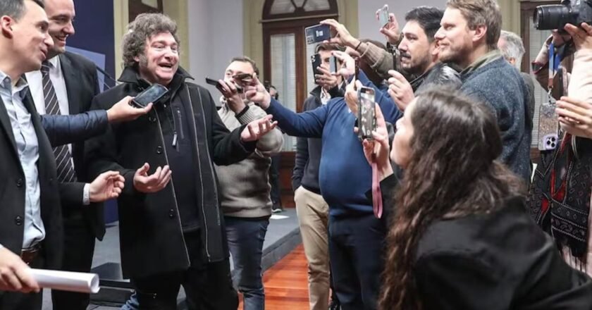 Milei y sus ataques a la prensa: “Más allá de lo discursivo, hay una búsqueda de alternativas para ir cercando la libertad del periodismo”