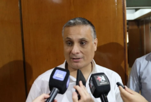 Cobos cargó contra el oficialismo por la fijación de la fecha electoral: “Manejan las reglas según lo que les convenga en el momento”