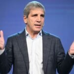 El Gobierno presentó el nuevo proyecto de Inocencia Fiscal y Caputo dijo que “hay 170.000 millones de dolares debajo del colchón”