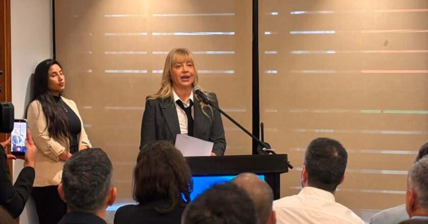 Chahla profundiza la modernización del transporte y avanza en la regulación de taxis y aplicaciones en San Miguel de Tucumán