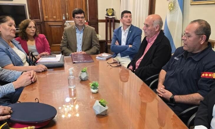 El Gobierno recibió a Bomberos Voluntarios y se comprometió a dar una respuesta el 7 de de agosto sobre subsidios, obra social y jubilaciones