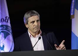Caputo volvió a prometer la recuperación: “Se vienen los 18 mejores meses”