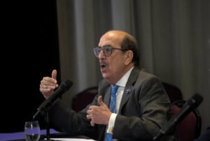 El nuevo abogado de Cristina Kirchner dijo que a las elecciones PASO “se podría presentar”