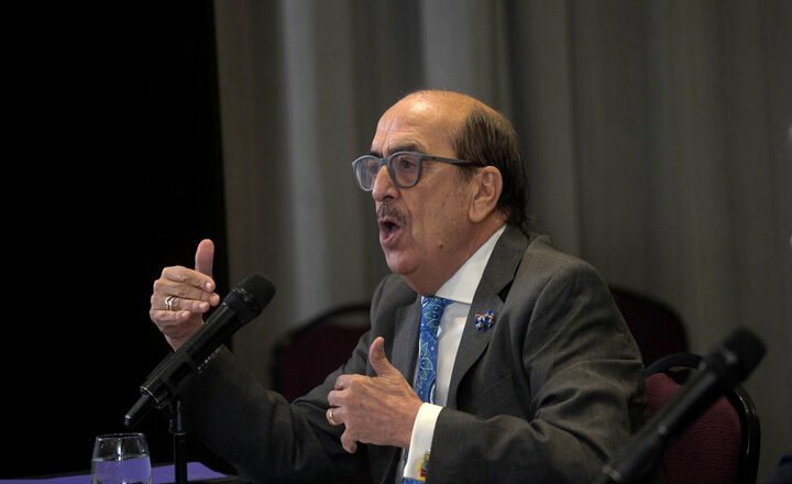 El nuevo abogado de Cristina Kirchner dijo que a las elecciones PASO “se podría presentar”