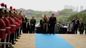 Denuncian penalmente a Milei por presunta malversación de fondos públicos tras su viaje a Brasil