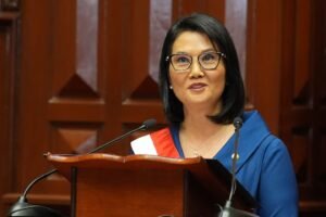 Keiko Fujimori juró como presidenta de Perú y prometió ir contra el narcotráfico y la minería ilegal