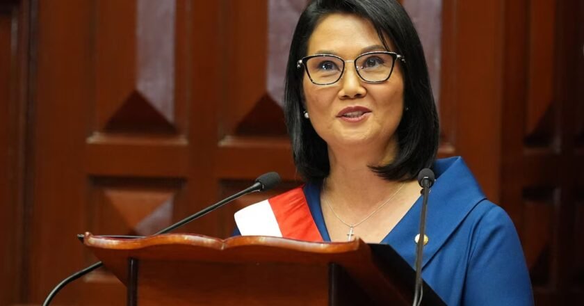 Keiko Fujimori juró como presidenta de Perú y prometió ir contra el narcotráfico y la minería ilegal