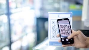 Ocho de cada diez argentinos pagan con el celular y las billeteras digitales superan al efectivo