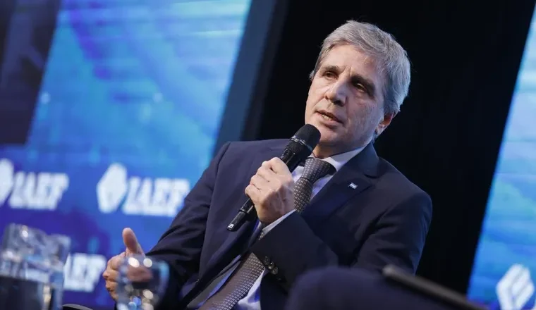 Luis Caputo lanzará Inocencia Fiscal II, el proyecto que busca reformar el impuesto a las Ganancias