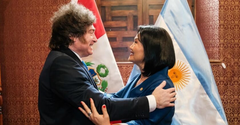 Milei se reunió en Lima con Keiko Fujimori previo a la asunción presidencial