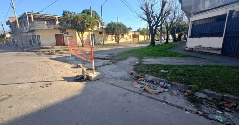 Cómo sigue la salud del niño que cayó a una boca de tormenta