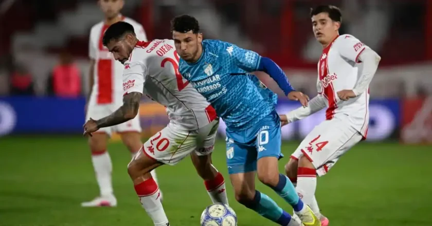 Atlético Tucumán empató sin goles ante Huracán en Parque Patricios