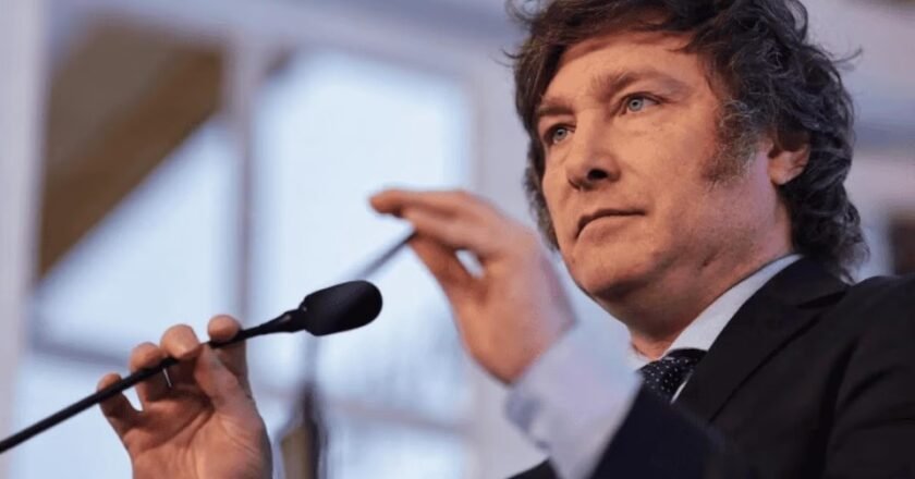 Milei eliminó por decreto el “Día del Respeto a la Diversidad Cultural” y restituyó el “Día de la Raza”